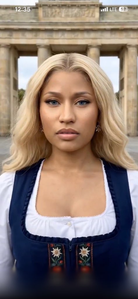 queen_india tweet media