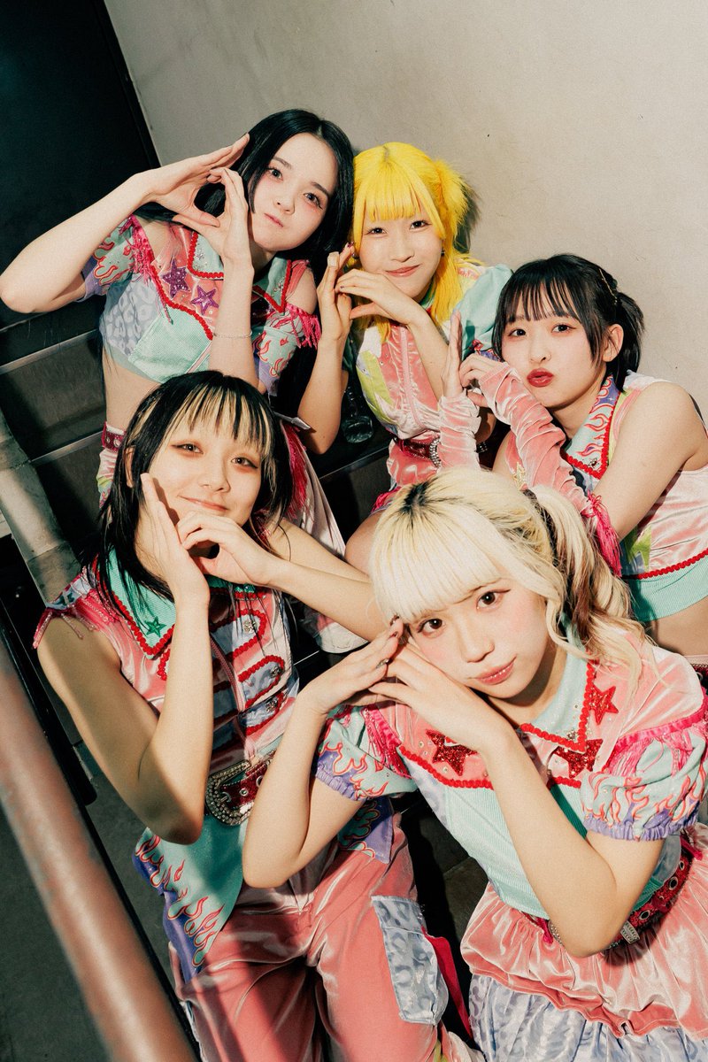 でっどまん tweet media