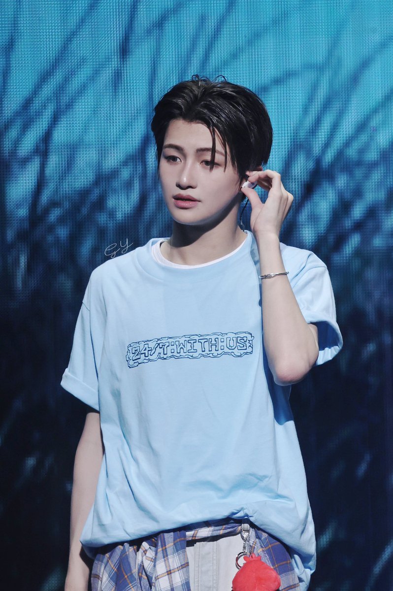 Jihoons Forehead tweet media