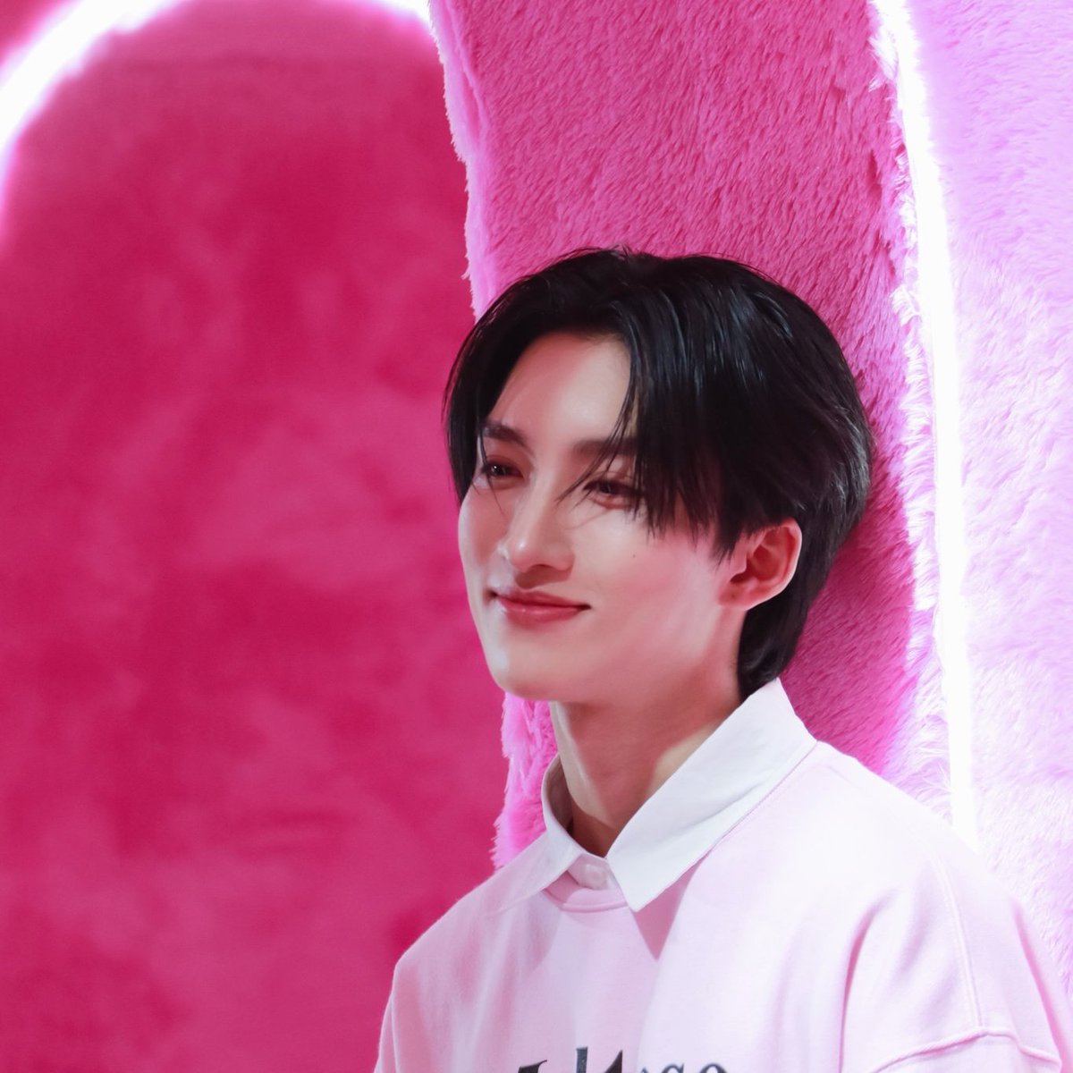 crazy love bossnoeul cheek squishies tweet media