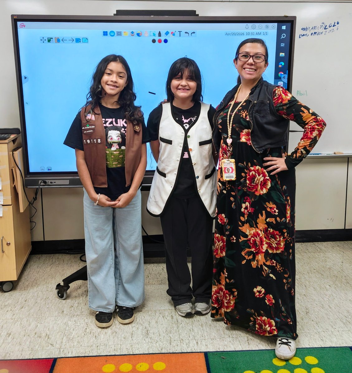 TigersLMCAldine's tweet image. #OOTD Librarian Edition!! #Part1 #AldineStory @aldinelibraries @Thompson_Aldine @AldineISD #SimplyTheVEST #NationalLibraryWeek