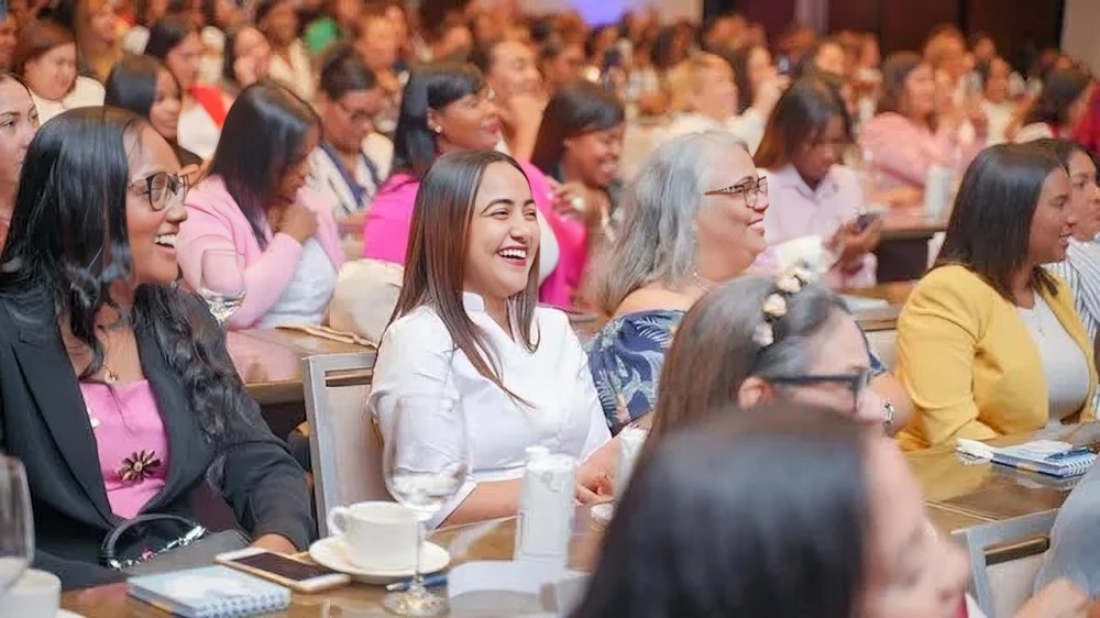 notamedicado's tweet image. ARS Primera celebra «Heroínas Cotidianas: Tu labor transforma vidas» para reconocer al personal administrativo de los Prestadores de Servicios de Salud

notamedica.do/2026/04/20/ars… 

#notamedica #nm #salud #noticiasdesalud #reconocimiento #ars 

@ARSPrimera 
@drahichez