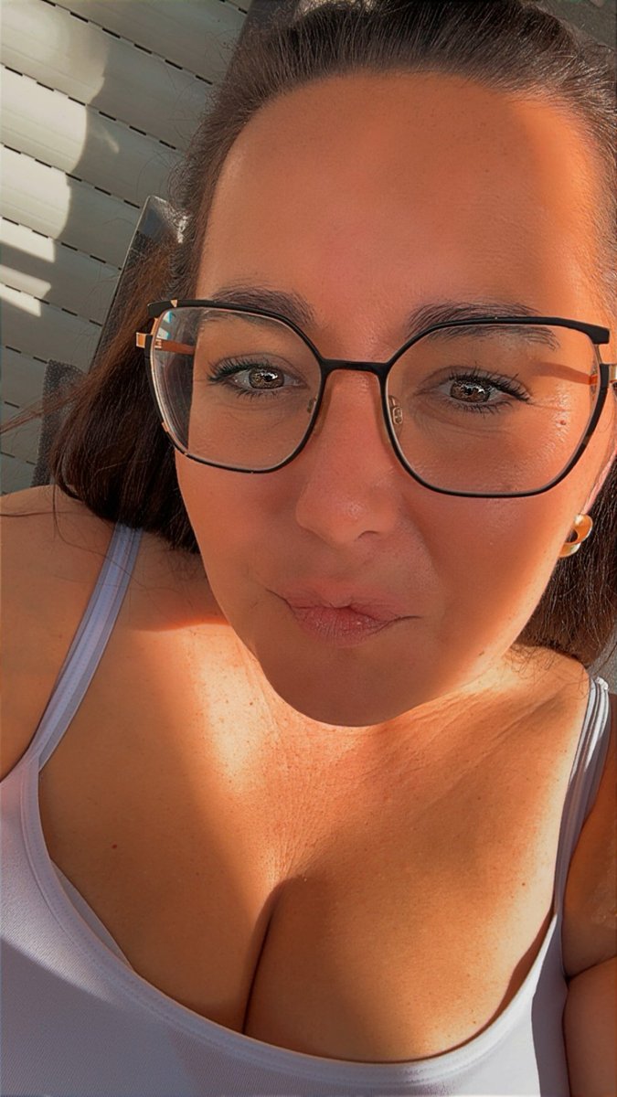 emma tweet media