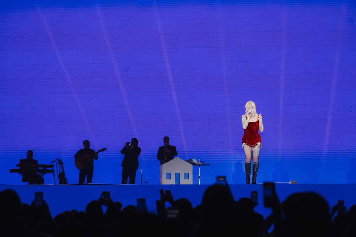 Mon Laferte tweet media