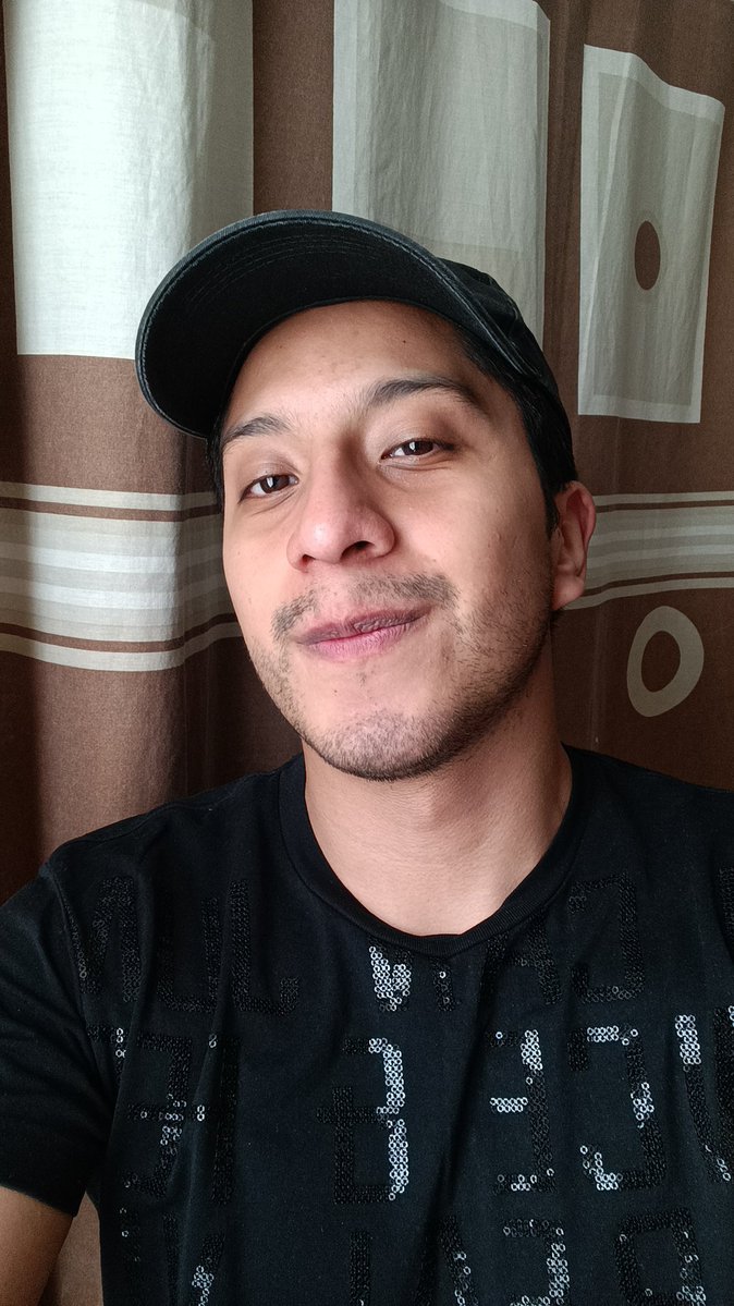 @ColagenoD'Oriente tweet media