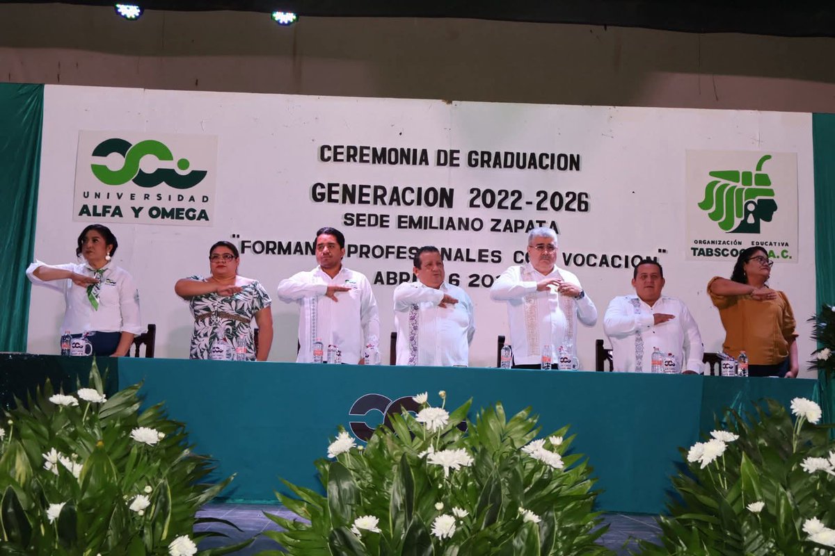 esteisi789's tweet photo. Con mucho orgullo asistí a la graduación de la Universidad Alfa y Omega, generación 2022-2026, en representación de nuestro Presidente Municipal, Armin Marín Saury 🧡
Fue un honor acompañar a las y los graduados en este momento tan importante de sus vidas, (1/2) https://t.co/YJg6sxMAZu
