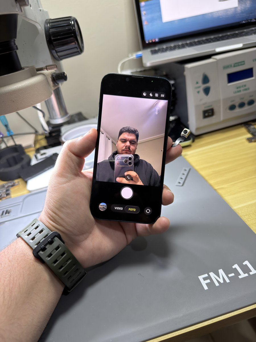 Algo de tiempo sin subir una reparación! 

iP14 con cámara frontal en negro❌

Cámara reemplazada y Face ID funcionando ✅