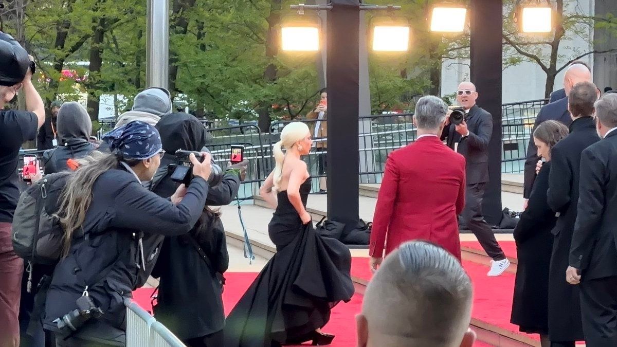 LⱯDY GⱯGⱯ NOW🪞 tweet media