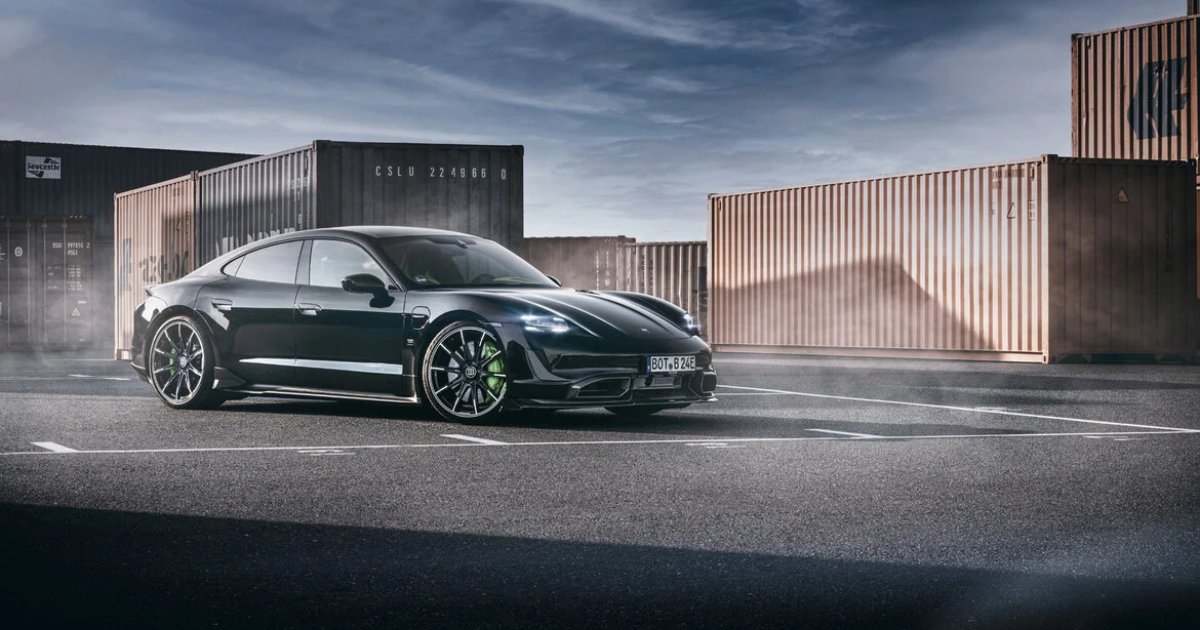 bulletproofauto's tweet image. BRABUS Masterpiece on the Porsche Taycan Turbo S. 761 hp, 1,050 Nm, 2.8s to 100. Exposed carbon body, three-piece rear spoiler, 22" Monoblock Z forged in Platinum Edition. Sourced through Bulletproof Automotive.

#BRABUS #Taycan