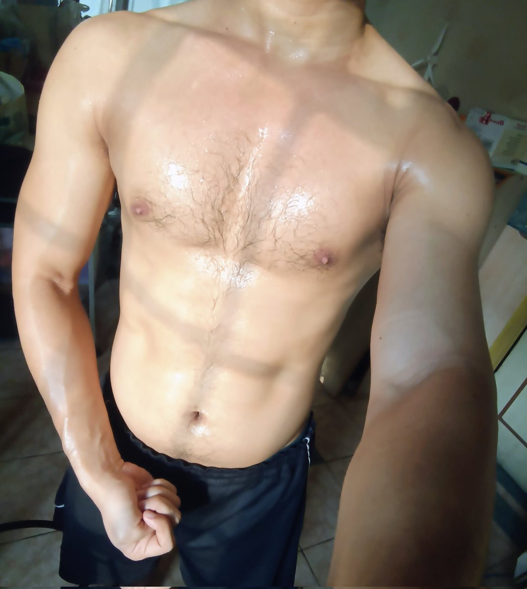 JoJ03star's tweet image. Sabi ko easy run lang, 
Bigla naman nag tempo 🤦
#run #cardio #5KM