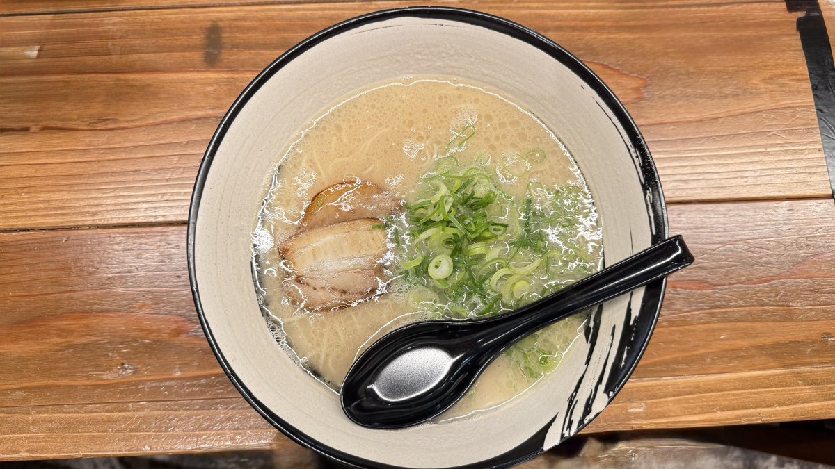 オゴポコ｜福岡超ラーメンナビ→全国遠征。 tweet media