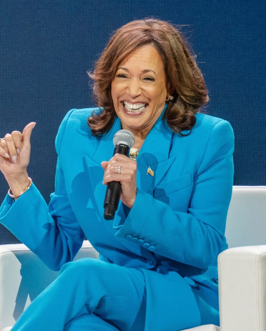 IStandWKamala's tweet photo. MVP Kamala Harris reaction to us electing her in 2028 as our next President!! She is going to come out for her victory speech just like this!! 🔥🤭🥳 #OurJoyfulWarrior https://t.co/ZtwEodCOcd
