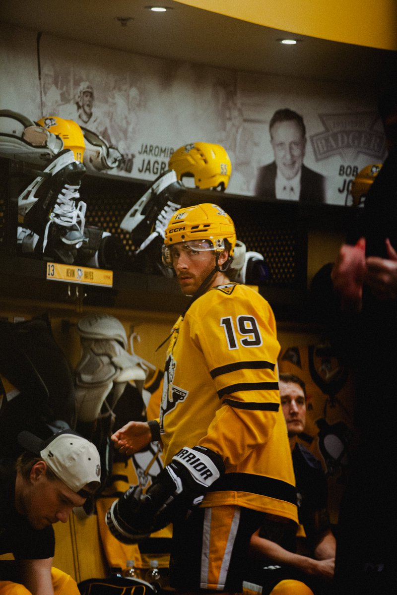 x - Pittsburgh Penguins tweet media