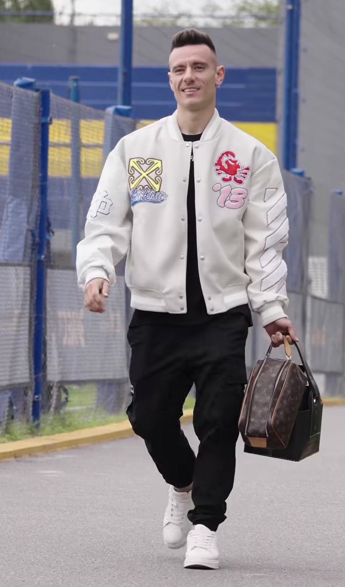 rique🧉 #TraiganUnDT tweet media