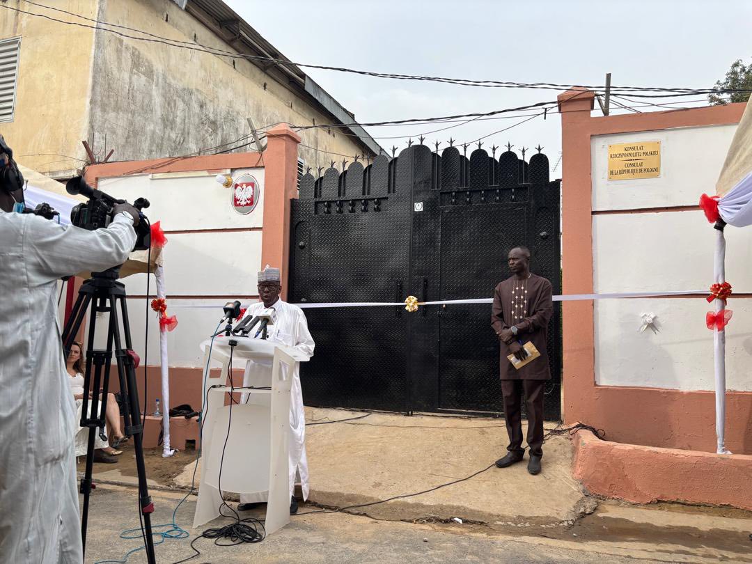 algatedzEng's tweet image. 🇵🇱🇹🇩 Poland Opens Honorary Consulate in N'Djamena
The Polish Embassy in Algiers announced opening of its new Honorary Consulate in Chad
A strategic milestone to boost institutional &amp;amp; economic exchanges and foster new partnerships between Poland and Chad. 
#Poland #Chad #Diplomacy