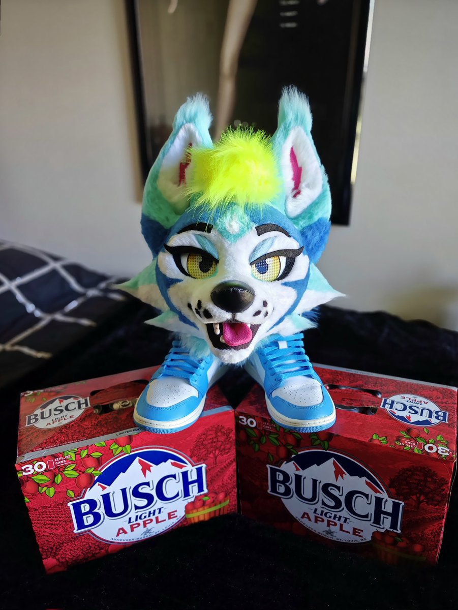 𝐀𝐲𝐫𝐱 🔜 FWA tweet media