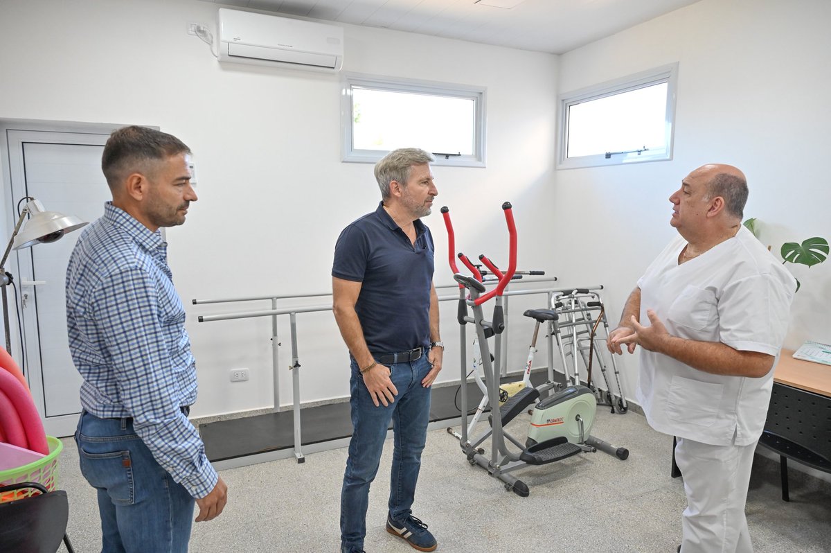 GobiernoER's tweet photo. MÁS OBRAS EN HOSPITALES PARA FORTALECER EL SISTEMA DE SALUD

El gobernador @frigeriorogelio inauguró la ampliación del hospital de San José, una obra ejecutada con fondos de CAFESG que responde a necesidades históricas de la comunidad. Incorporamos nuevos espacios de kinesiología, laboratorio, pediatría y vacunatorio, junto con una rampa de acceso que mejora la accesibilidad. Además, vamos a avanzar con la mejora de la guardia, otra prioridad para la localidad.

Seguimos ordenando y destinando cada peso a obras concretas que mejoran la atención de salud en Entre Ríos.