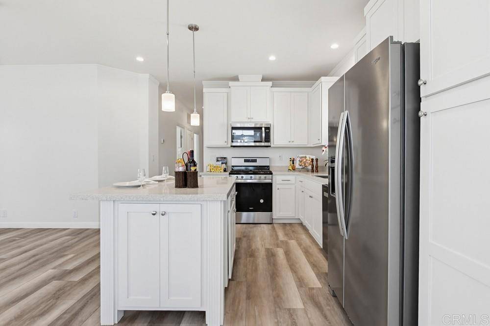 RealPurpose's tweet image. 📉 Price Reduced! 📉

New Listing Price: $439,000
42 Havenview LN, Oceanside, CA 92056 is a fantastic property with 3 bedrooms and 2.0 bathrooms. 🏡

Don't miss out – check it out here: michaelhaas.aarerealestate.com/d8readb7

#HomeForSale #PriceDrop #dre01466140