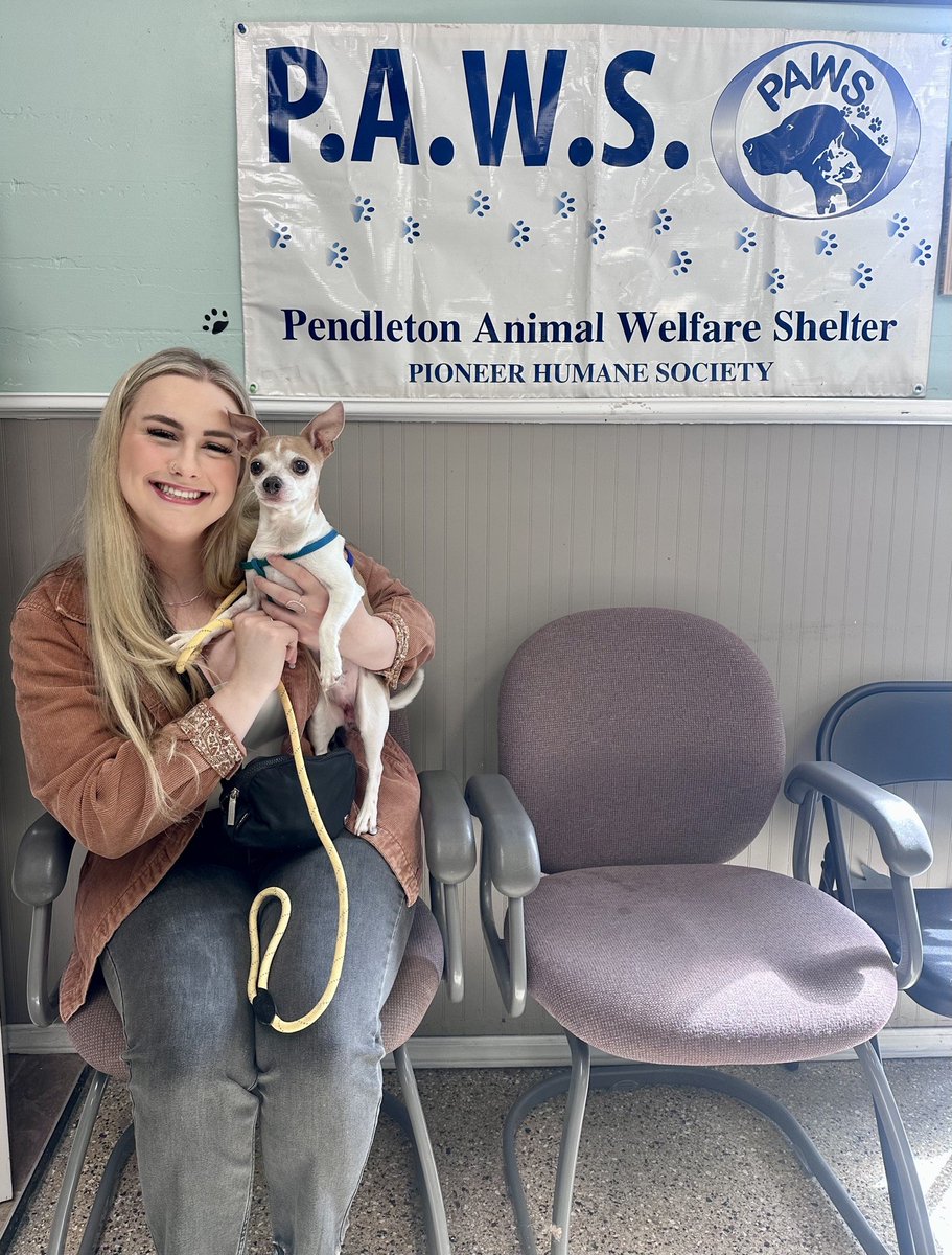 PAWSPendletonOR's tweet image. HAPPY ADOPTION DAY to Saint Diego! We thought this sweet picture might be just what you needed! 💗🐾 

We have BIG dogs! We have small dogs. We, quite frankly, have approximately a million cats. Come visit us Tuesday through Saturday from 12-4. 

#dogs #cats #ADOPTdontshop