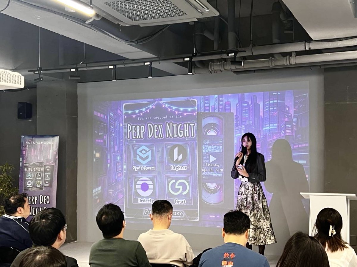 Lily🌙SynF tweet media