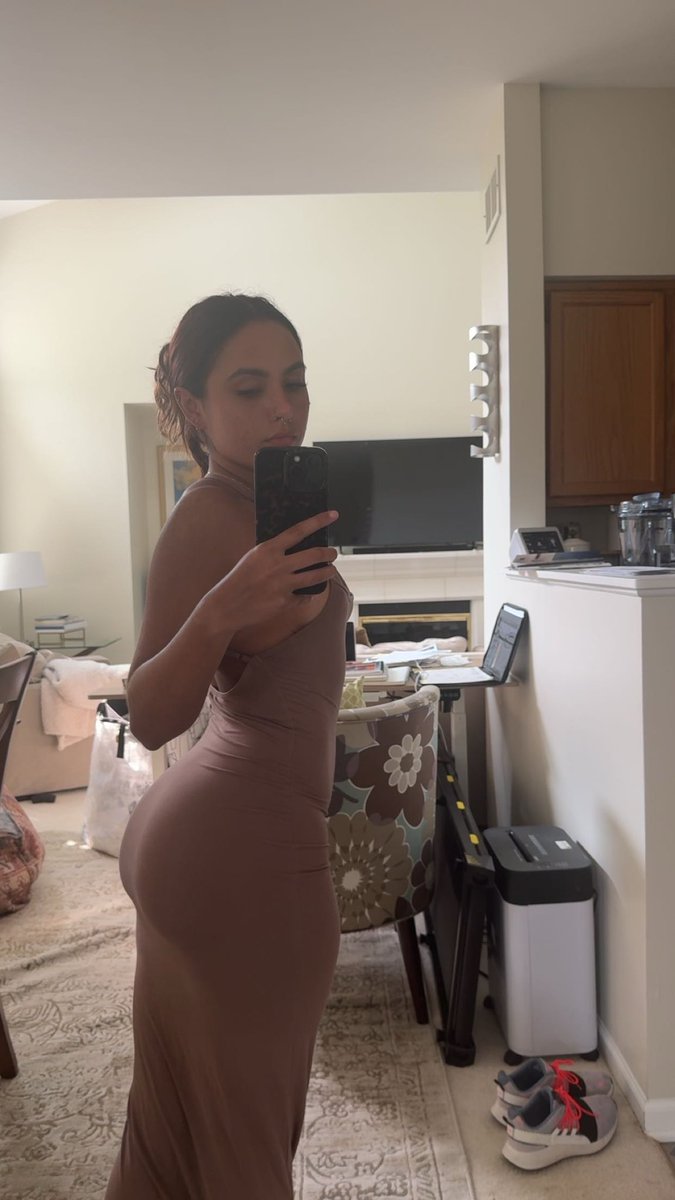 gigi tweet media