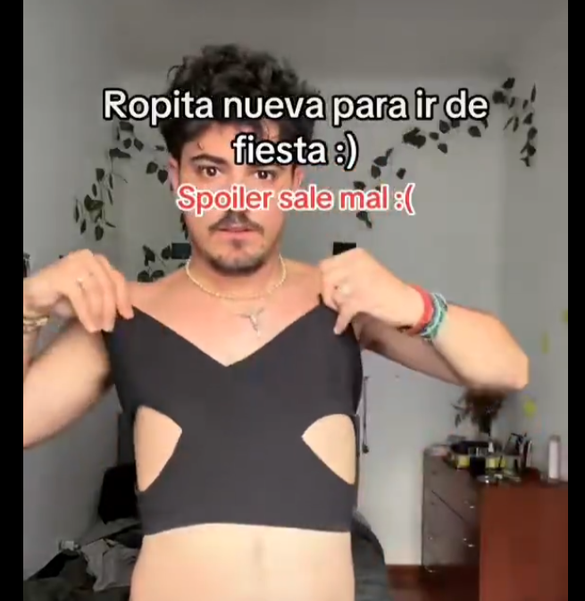 -¿Qué que? ¿Perdón? ¿Que no me lo vas a vender porque llevo esto? Perdona esto es un crop top, eh no te lo consiento, perdona, esto es algo normal, vivimos en el siglo XXI