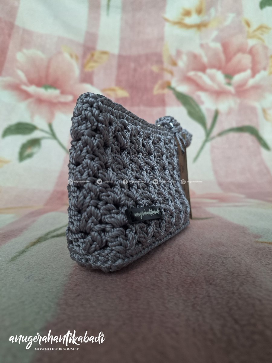 A3_Crochet's tweet photo. Alhamdulillah.. late post
DomCo simple , uang receh jadi lebih aman daripada di kantongin di saku
Cuszzz..zz to Graha Asri
Mat : Polyester Kilap
Dim : 12x3x10 cm
#domco
#dompetkoin
#dompetreceh
#dompetkoinrajut
#madebyorder
#anugerahantikabadi
#localpride
#umkmindonesia https://t.co/97IXqc55Uo
