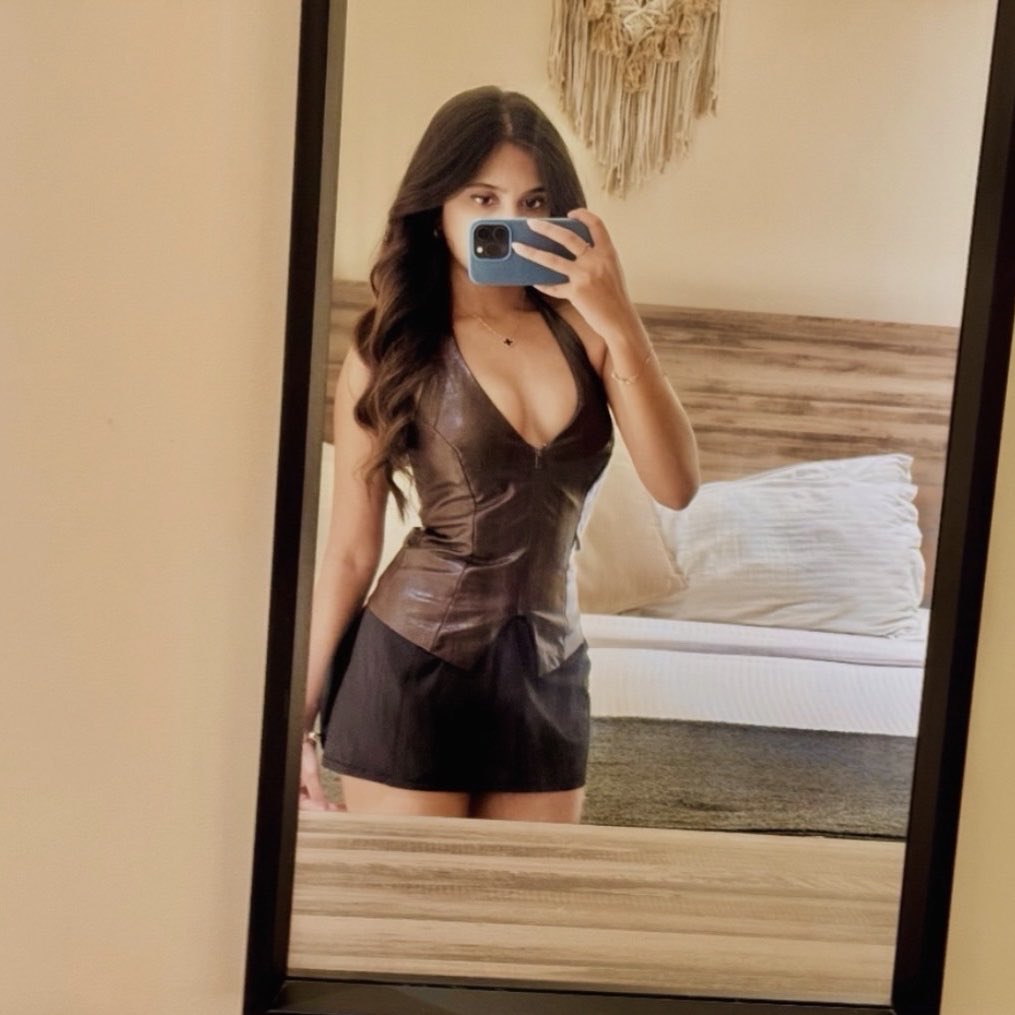 Mistress Kavita tweet media