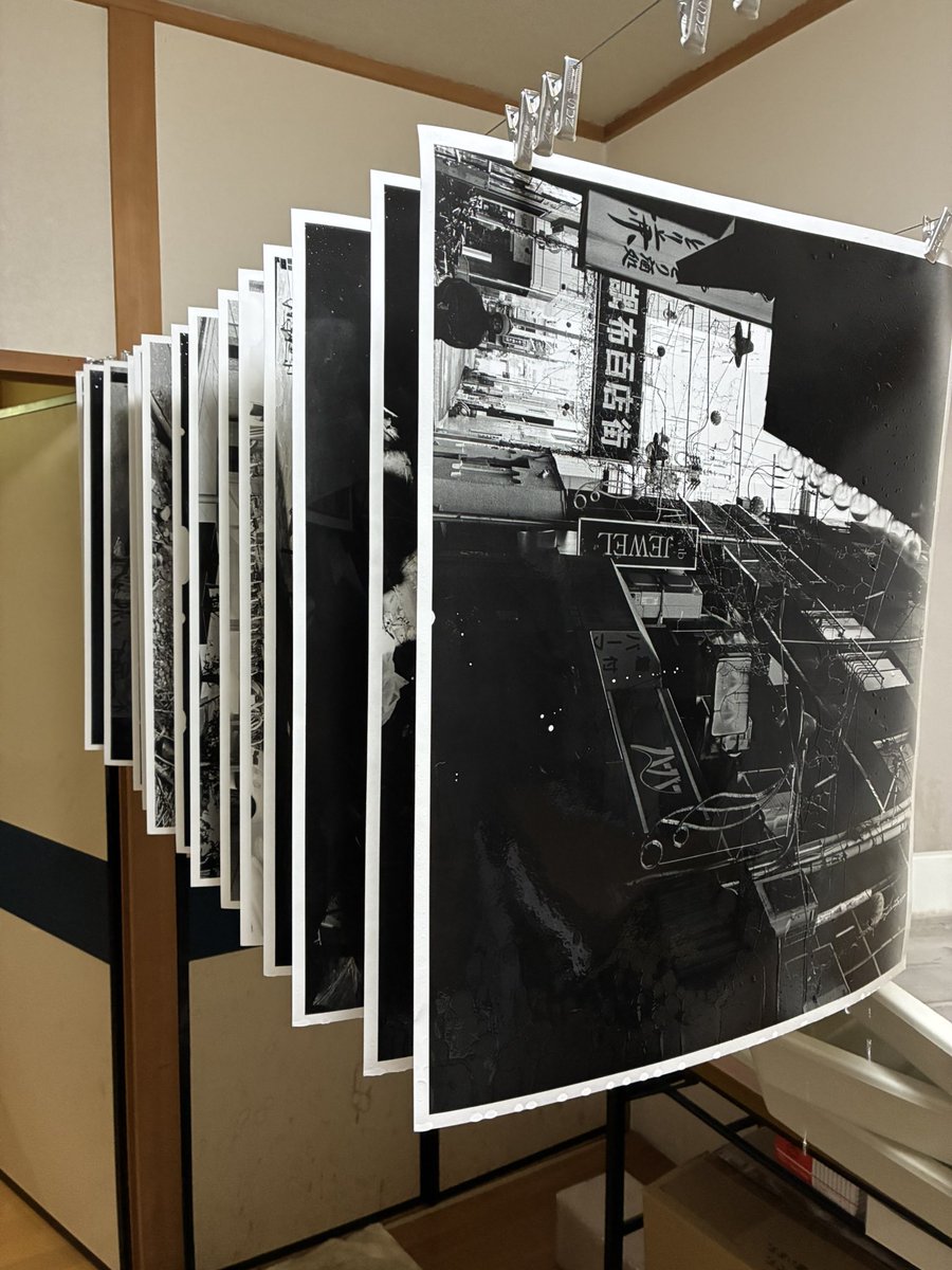 osamukanemura's tweet photo. 展覧会の準備。

2026.05.02 - 07.26
武蔵野・再考―写真家たちの武蔵野と向井潤吉の写真 | 世田谷美術館 SETAGAYA ART MUSEUM

私も参加します。

金村修 『Musashino Grizzly』 https://t.co/mJf5jgXFpb