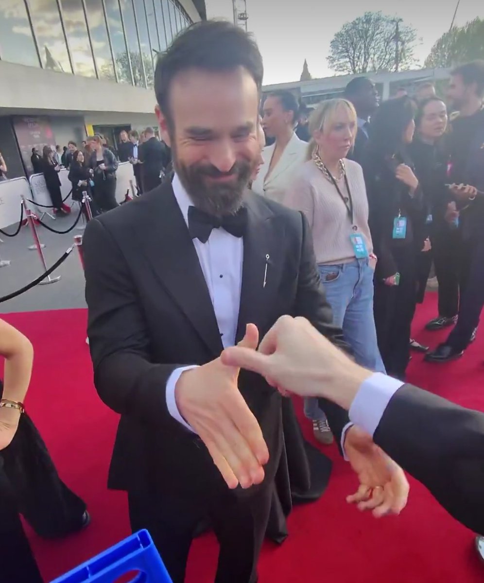 🇨🇦 Ray Shadows 🇨🇦 tweet media