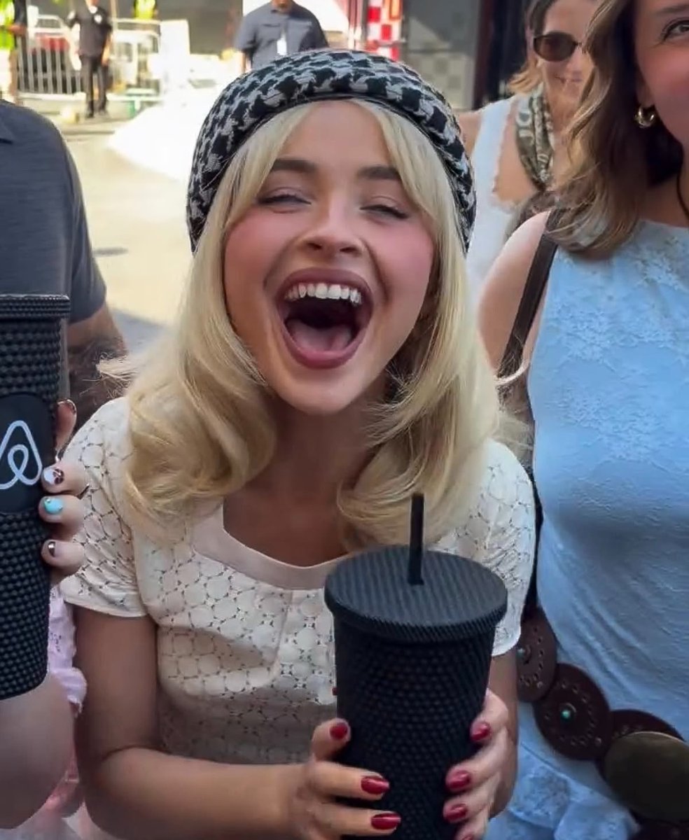 mon.⋆‧°𓏲ּ𝄢 tweet media