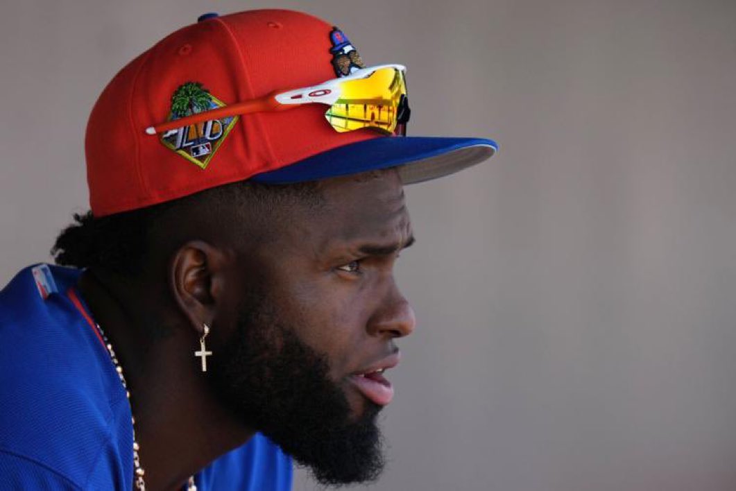 mets_pobo's tweet image. Luis Robert Jr. has requested a trade back to the Chicago White Sox, per MLB sources 

“I want to play competitive baseball and I think the opportunity to do that is with my former team” 

#Mets #WhiteSox #MLB