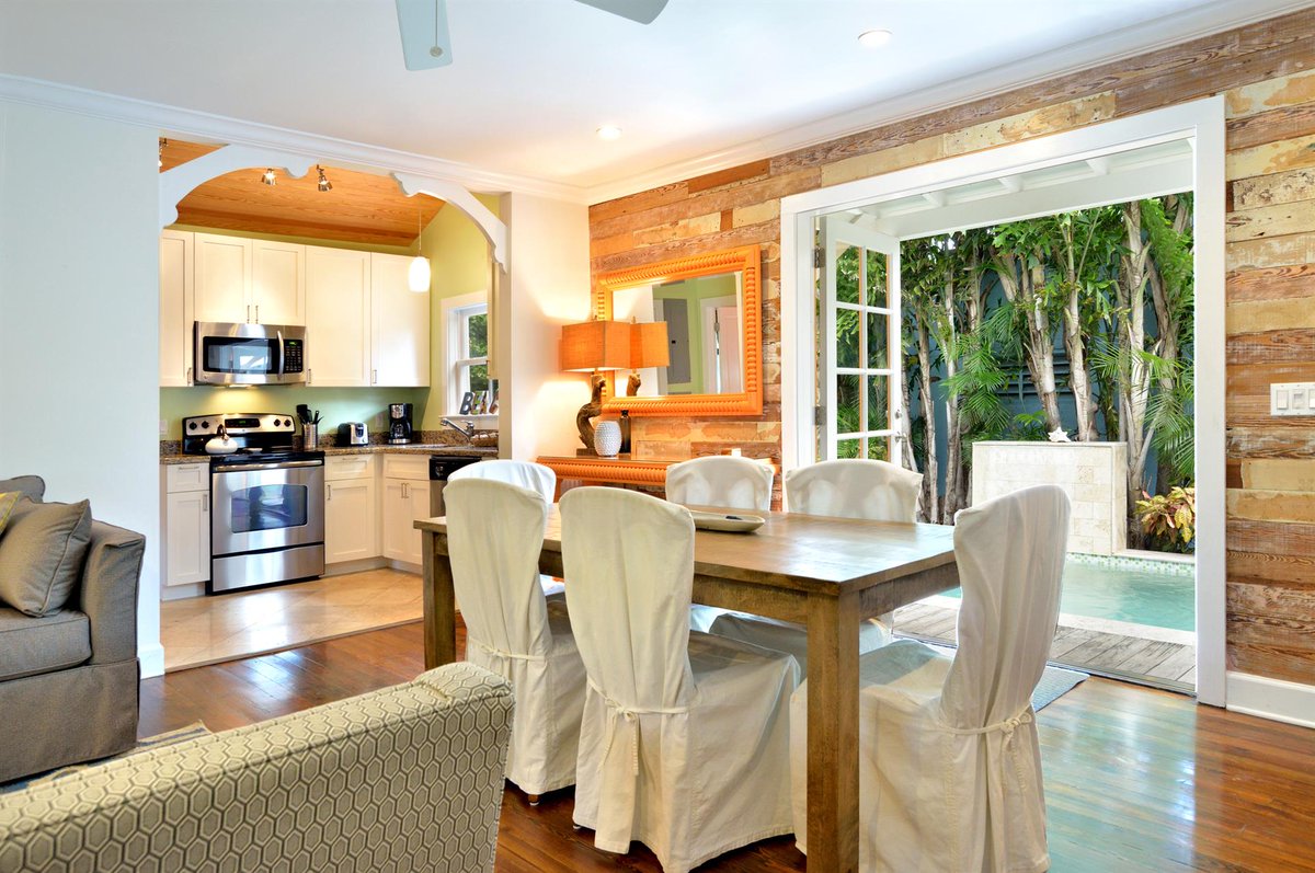 HistoricR53187's tweet image. Chick-A-Pea Cottage, where 4 bedrooms, 2.5 baths, and a private pool set the stage for a transformative getaway with friends or family. The second-floor bedrooms are the perfect haven for kids to grow, explore, and thrive. historickeywestvacationrentals.com/vacation-renta…

#KeyWest #Pool #KeyWestFamily