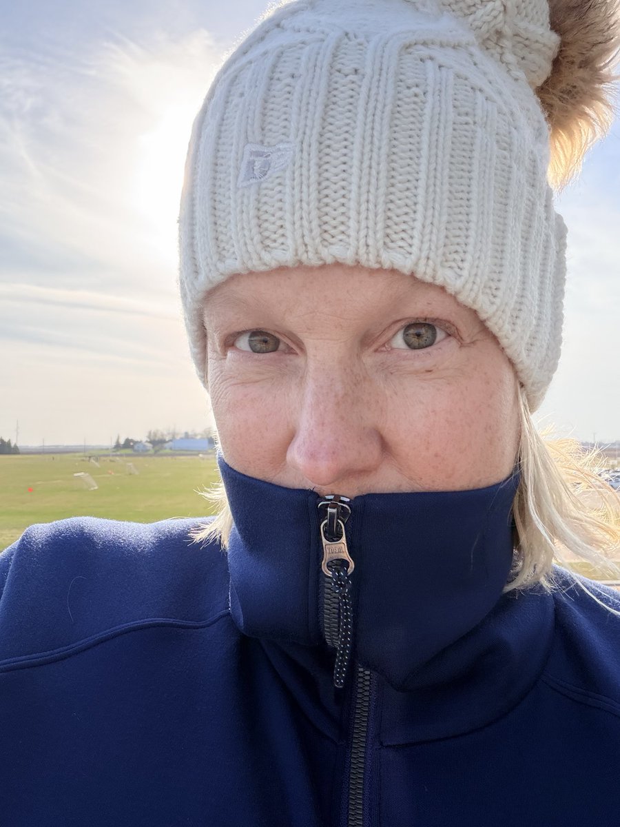 severson_j's tweet image. Track meet today! She’s in the first race and the last! Who knows what I’m talking about? #track #trackpixls #parents #climbhigher #race #run #runningwithscissors