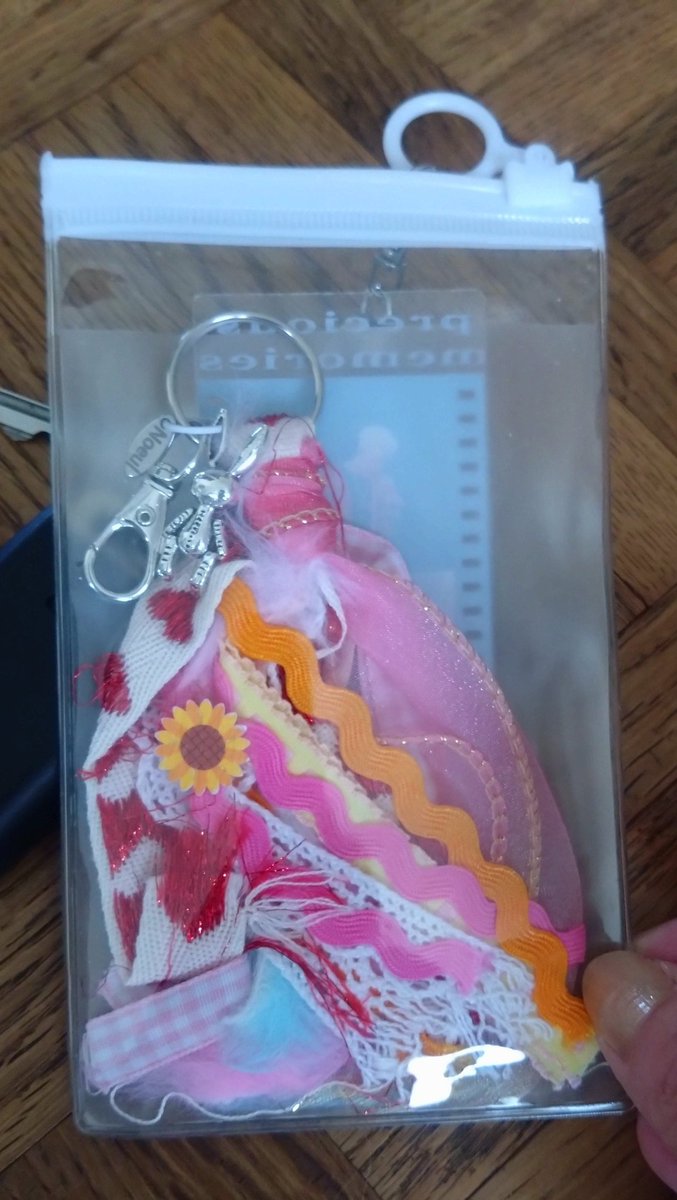 りつ🌻🦹รุ่งอรุณ暁 tweet media