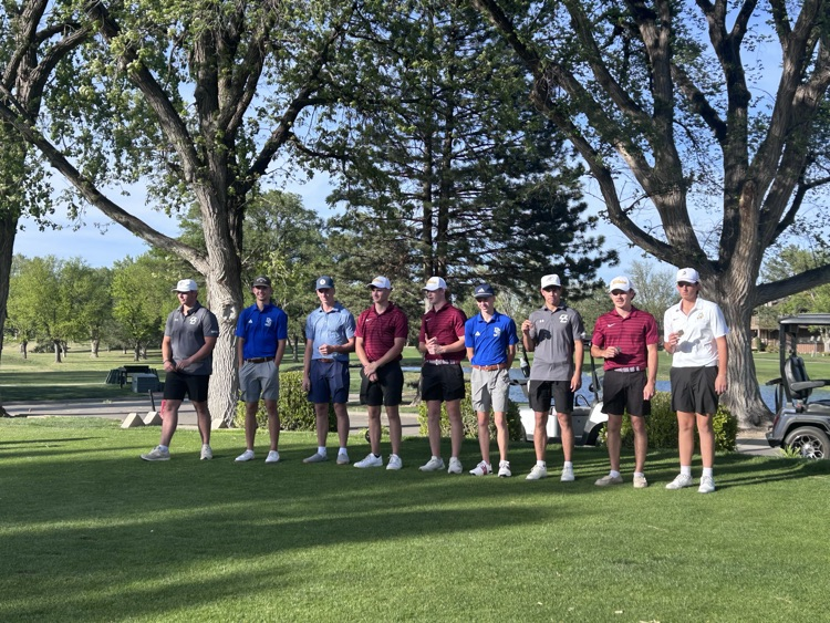 HaysHighAD's tweet photo. Hays High shoots a 323 to win their home tourney!  They finished with 3 placers in the top 10. Congrats guys! https://t.co/XAERKgolD7