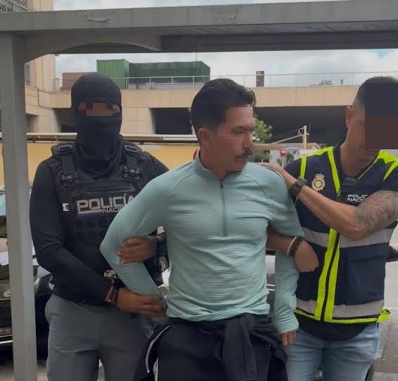 ElDatoEcua's tweet photo. #Urgente Estados Unidos solicitó a la justicia de España la extradición del narco ecuatoriano alias ‘Pipo’, para que enfrente cargos en territorio estadounidense. 

Se mencionan pruebas recabadas por la DEA. https://t.co/sGdbN15L2G