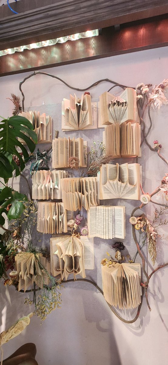 Adrián Sussudio (el de los libros) tweet media