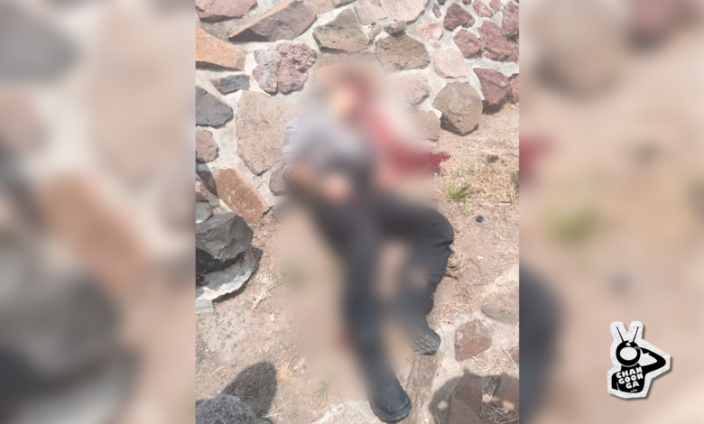 Ataque En Pirámides De Teotihuacán Dejó 4 Lesionados Y Dos Muertos 💥🗣

El sujeto se subió a la punta de la pirámide y comenzó a disparar, después él se dio un tiro, provocándose la muerte 💢
+Info ⬇
changoonga.com/2026/04/20/ata…