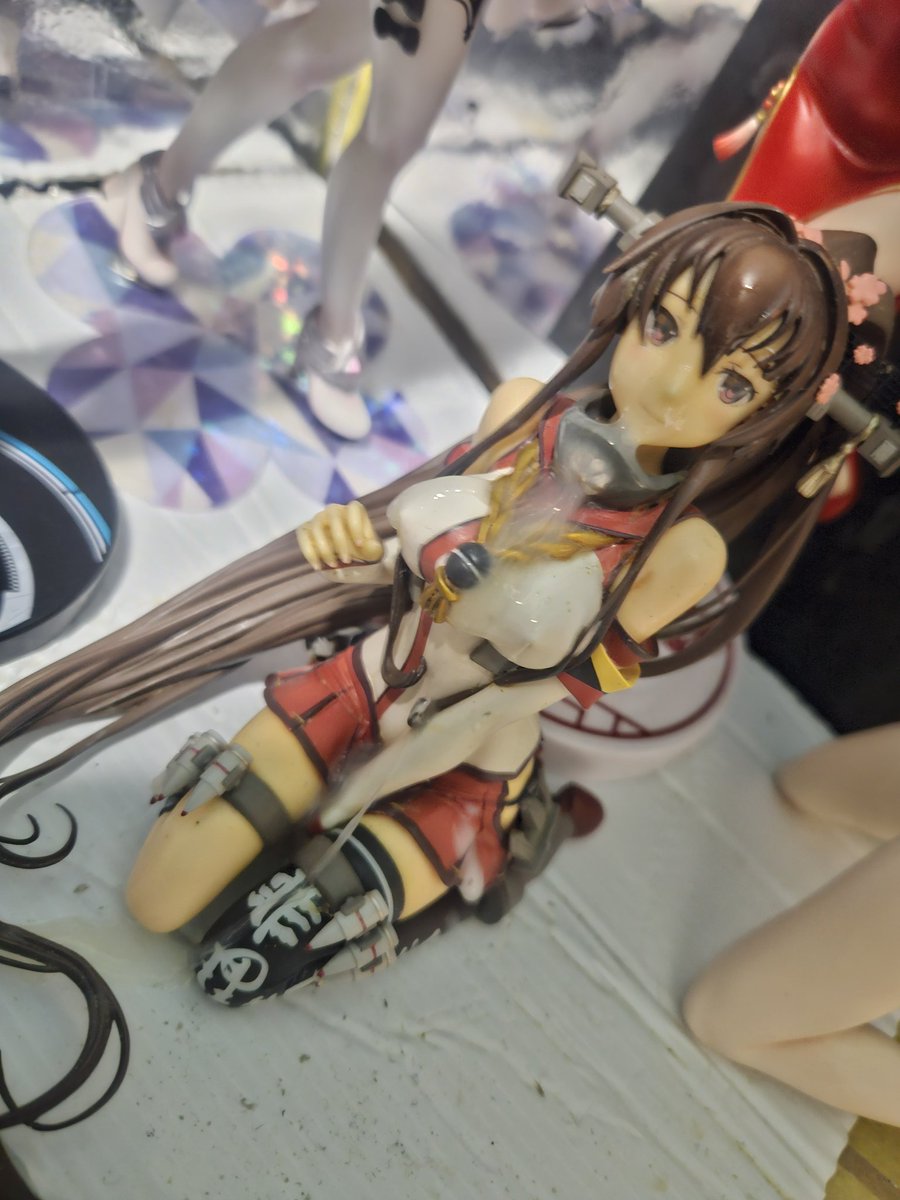 LEGALIA330's tweet photo. めっちゃ見られながら情けなく果てる
#フィギュアぶっかけ https://t.co/SLml8Kfivq