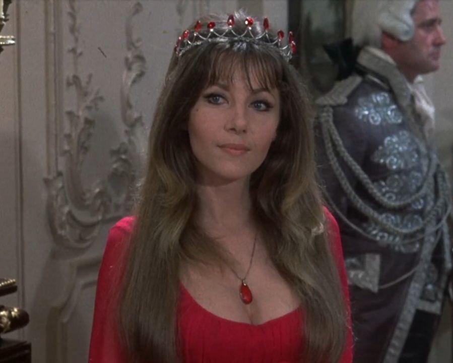 Ingrid Pitt Thinker tweet media