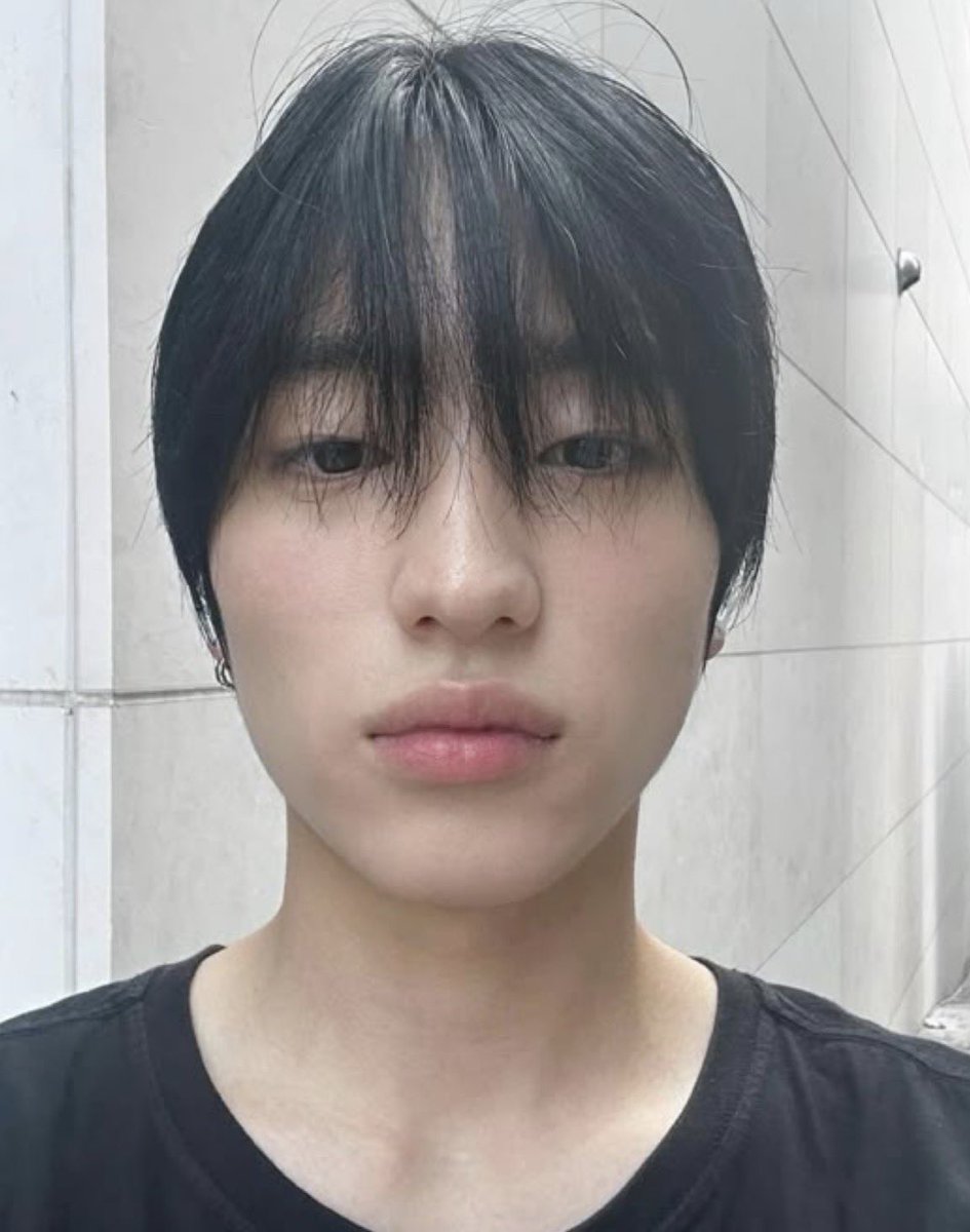 Law 𓆣 tweet media