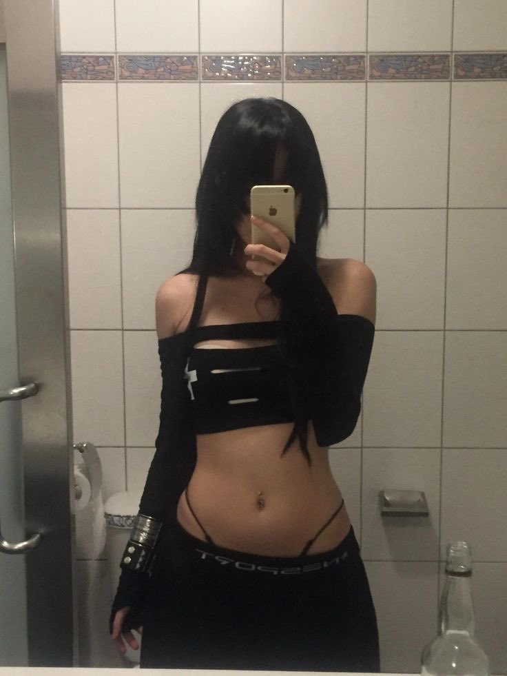 ᅠ ᅠ‍ ‍ ‍ ‍daddy’s ᅠ ᅠᅠ ᅠ ᅠᅠproblem ᅠ ᅠᅠ ᅠ child! tweet media