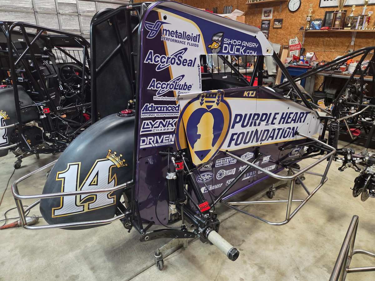 𝑺𝒏𝒆𝒂𝒌 𝑷𝒆𝒆𝒌! 👀 This is @kevinthomasjr's new look for the 2026 USAC ...