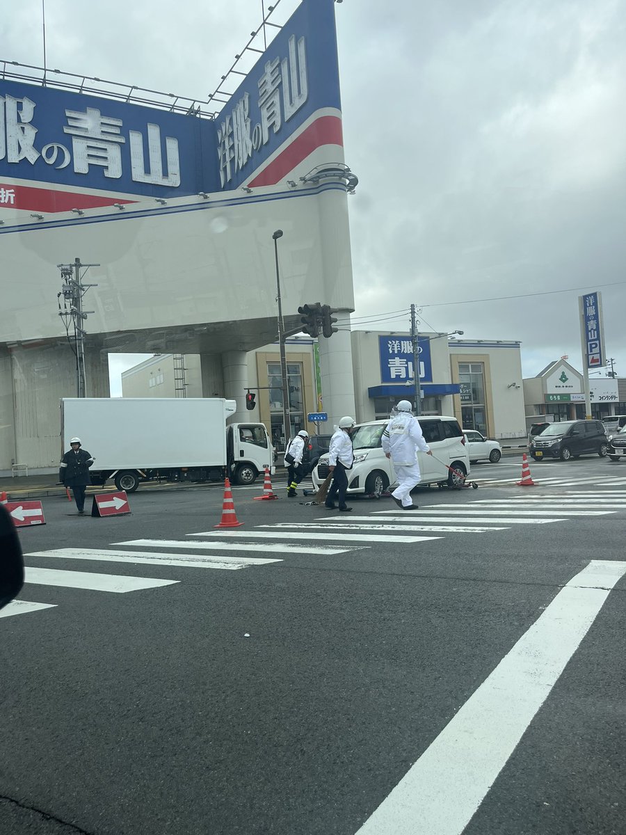 hosoreco's tweet photo. 秋田市保戸野
#新国道
青山の交差点で事故
その影響で渋滞
周辺も
ご注意下さい https://t.co/lTA2SgBhlK