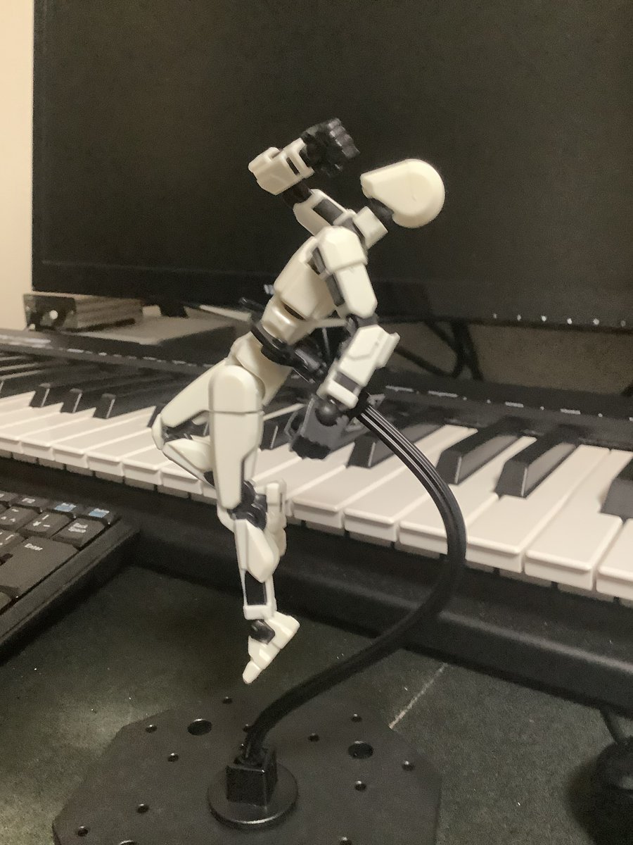 sbb_official_x's tweet image. #Illustrator
#Photoshop
#Adobe
#戦闘フィギュア
#Seria