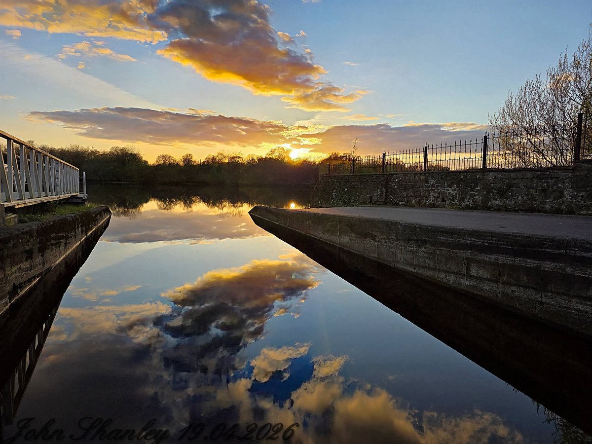 ThisIsIreland3's tweet image. Perfect reflections, in beautiful Carrick On Shannon 🏞️💚

📍County Leitrim, Ireland ☘️ 

📸 John Shanley 

#Leitrim #Ireland #CarrickonShannon #Reflections