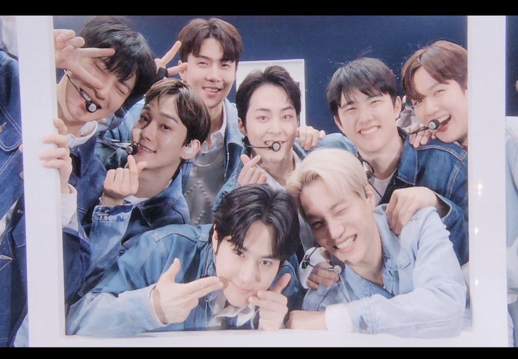 Kaori210626's tweet image. 昨日の朝
思わず弱音を書き

書いたものの
…これはポスト…どうしよう

って思ってた時！

🦖からの🫧

「心配しないでほしい✌️」

この「✌️」の意味と想いを共に

優しい言葉を綴ってくれた

私の今の思いを察するかの様に

もうタイミング良すぎて😭

うん✌️乗り切ろう🫡
笑顔✨笑顔で✌️
#CHEN #CBX