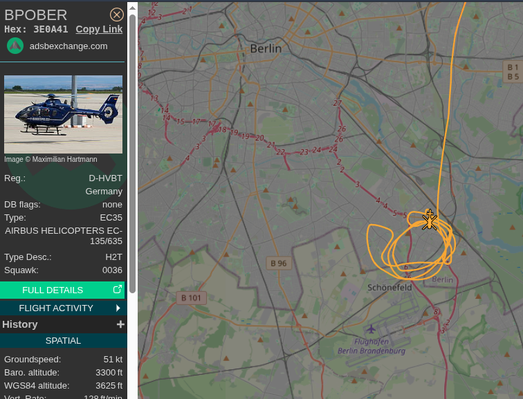 magicvice12's tweet image. wassn hier schon wieder los?
#Berlin nahe #BER
#Polizei
globe.adsbexchange.com/?icao=3e0a41