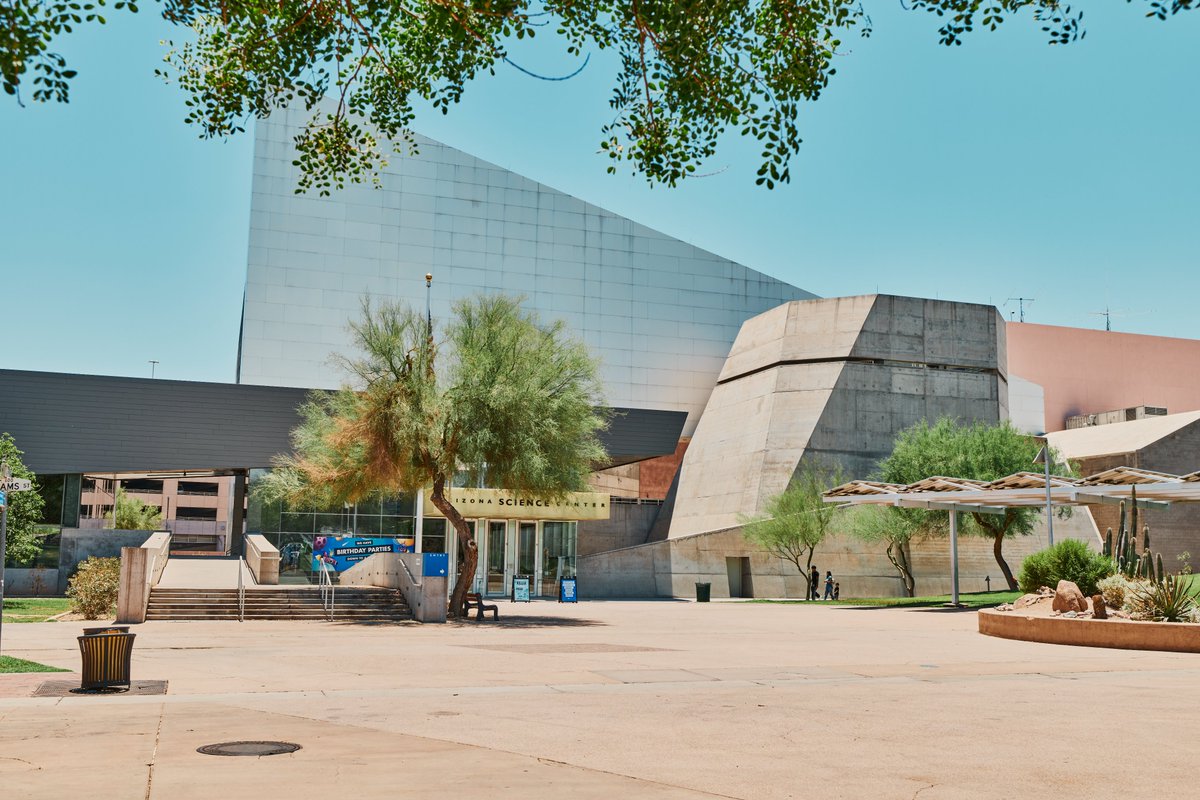 azsciencecenter's tweet photo. It’s time to go green 💚🌿 Join Arizona Science Center TODAY from 10:30 a.m. - 4:00 p.m. for Sustainability Fest!

Come explore the world of sustainability as you witness exciting demonstrations, special Guests, and hands-on activities for the whole family!

See you there ➡️ https://t.co/aFzNcHQ9pS